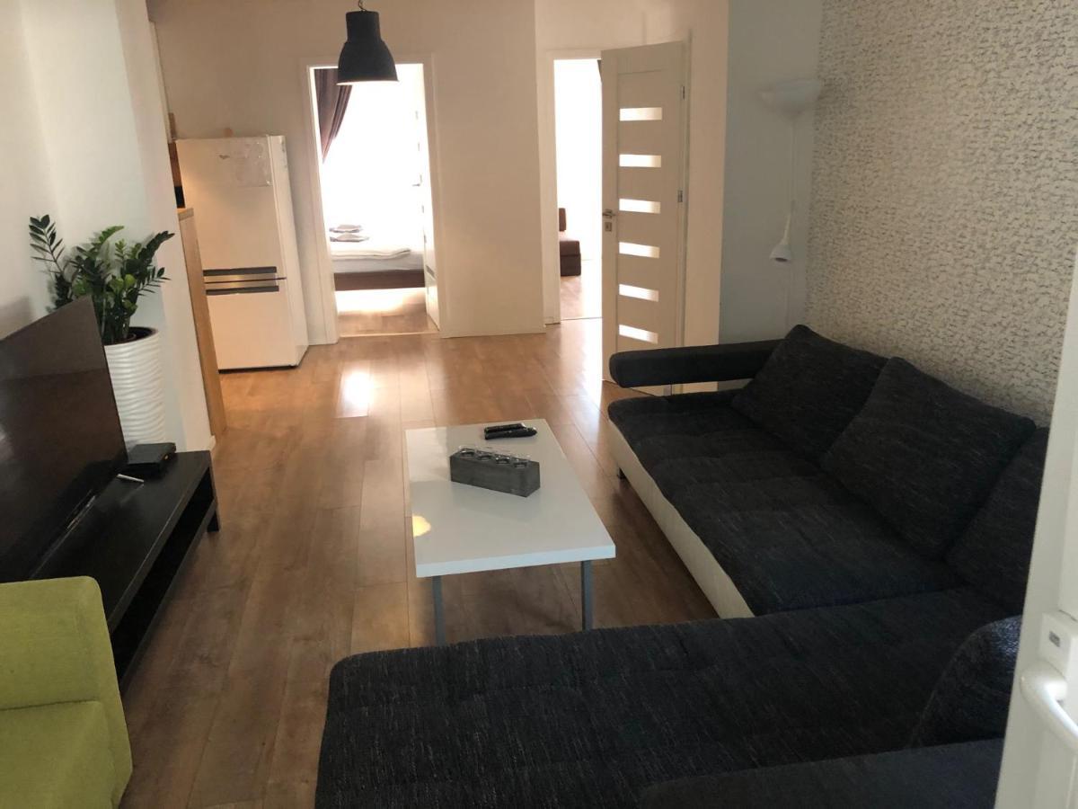 Apartman V Centre Michaloviec Михаловце Екстериор снимка