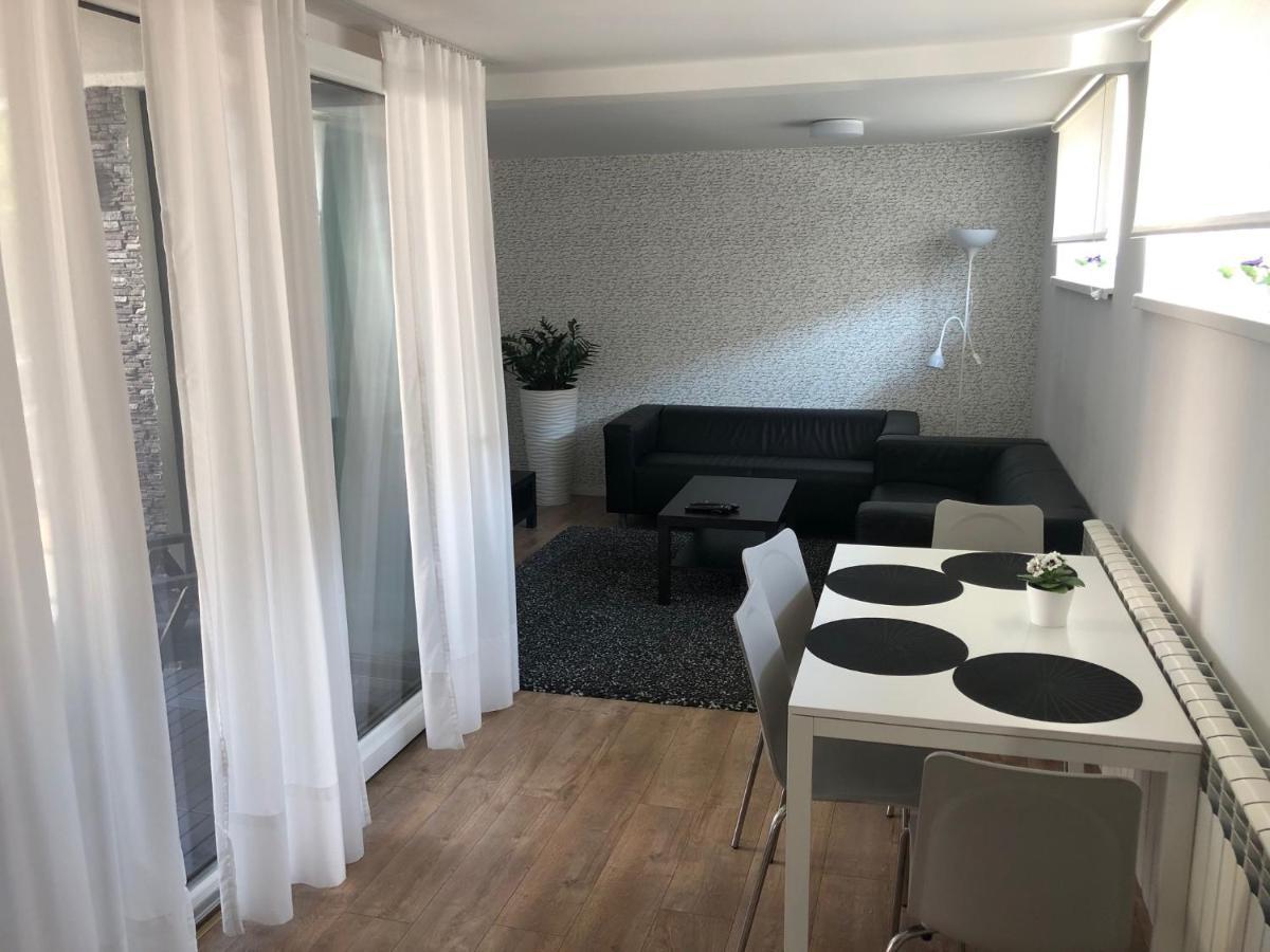 Apartman V Centre Michaloviec Михаловце Екстериор снимка