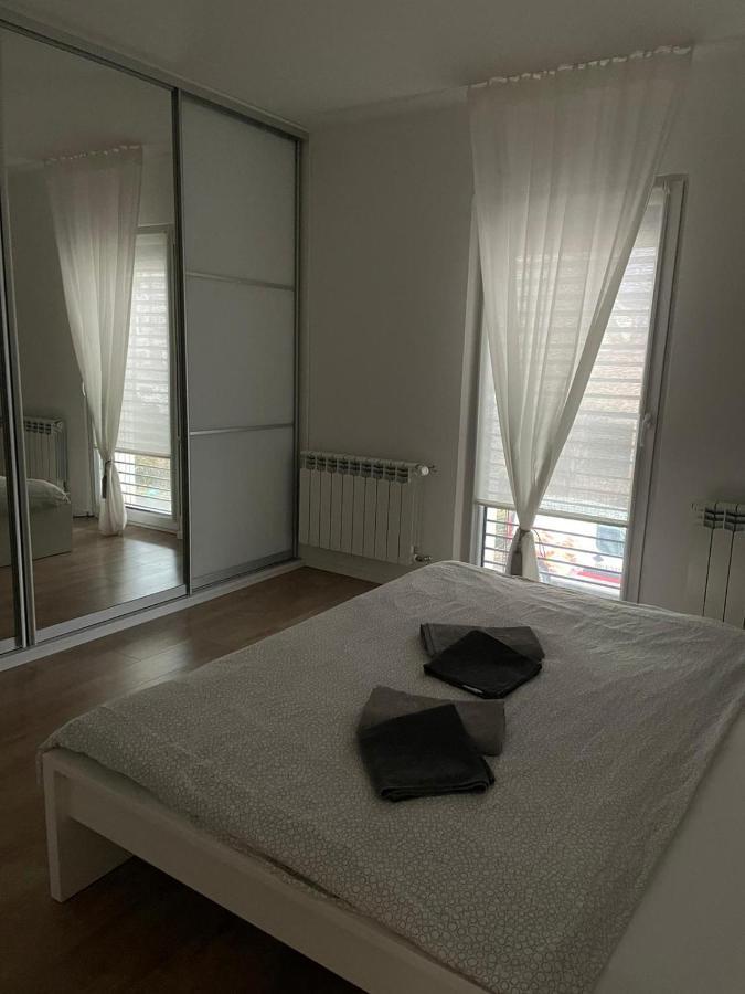 Apartman V Centre Michaloviec Михаловце Екстериор снимка