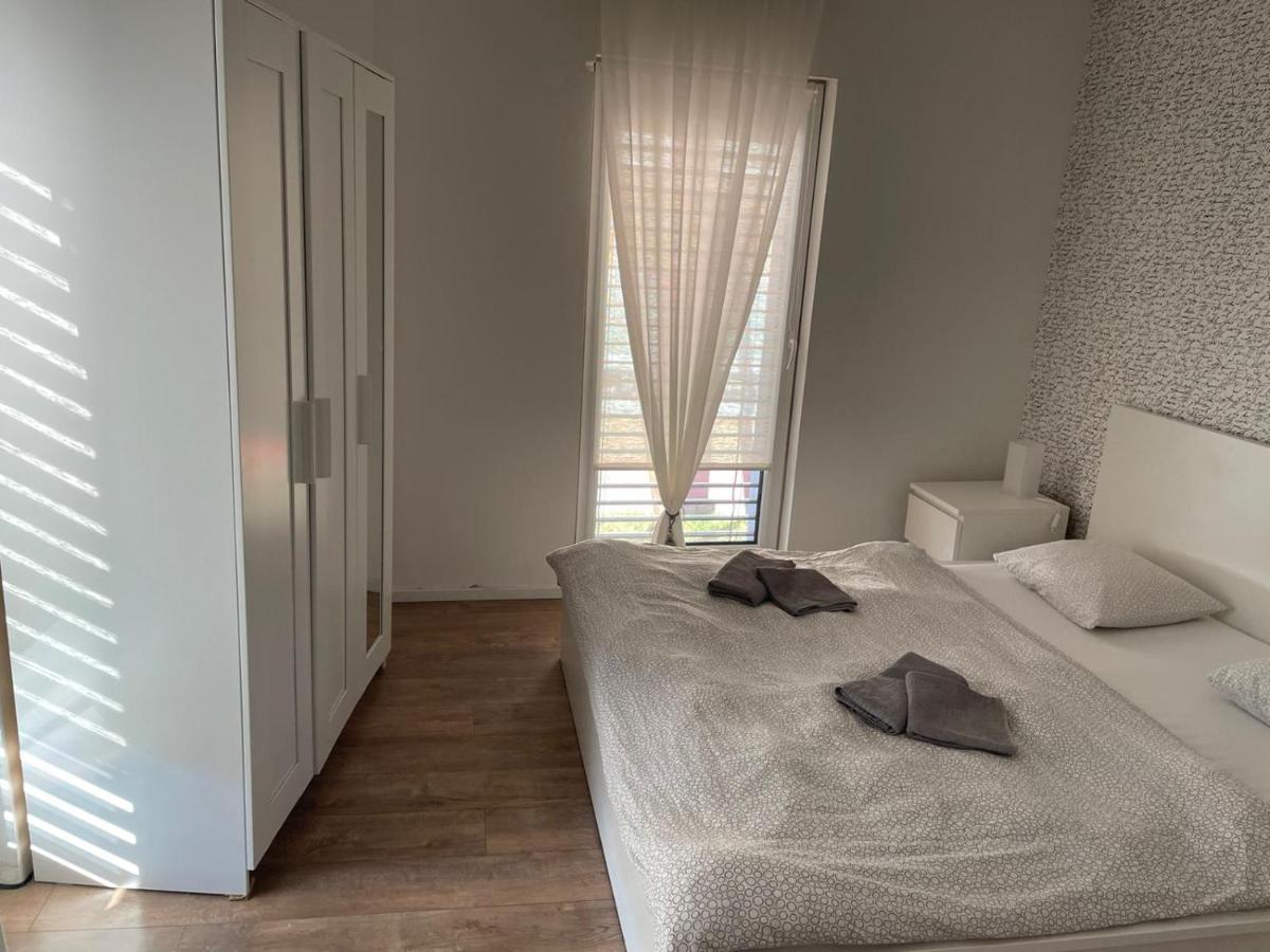 Apartman V Centre Michaloviec Михаловце Екстериор снимка