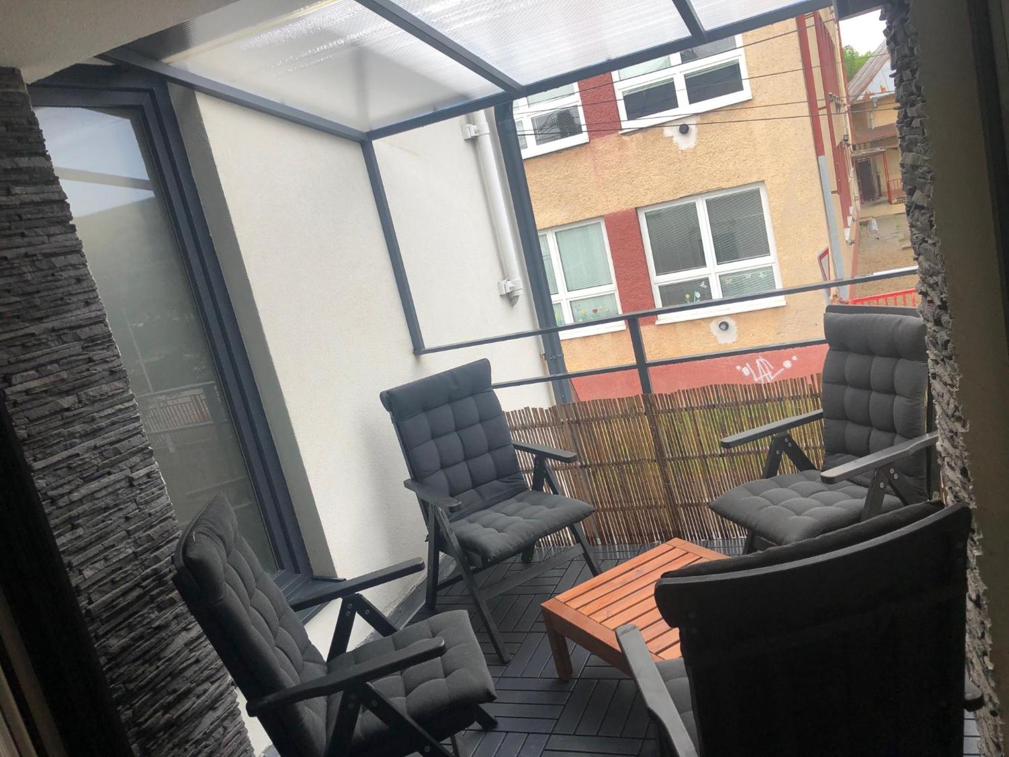 Apartman V Centre Michaloviec Михаловце Екстериор снимка
