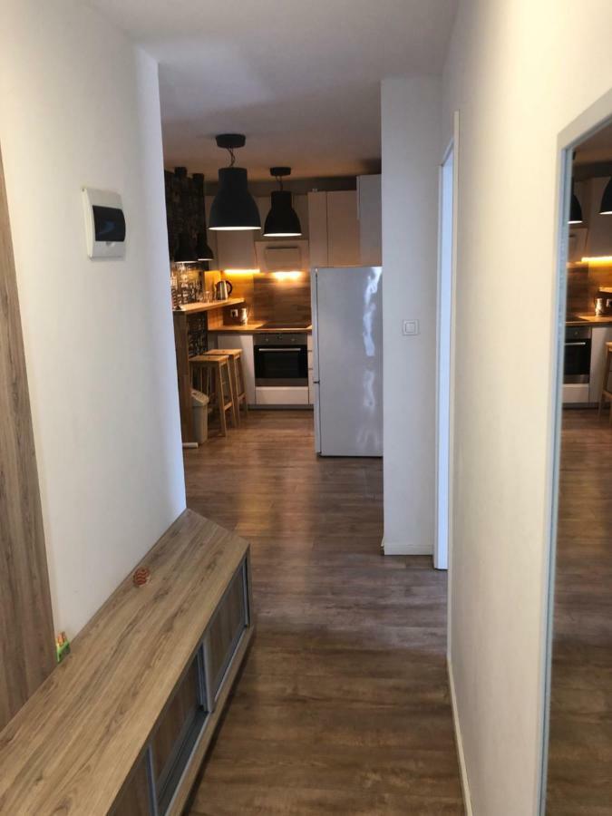Apartman V Centre Michaloviec Михаловце Екстериор снимка