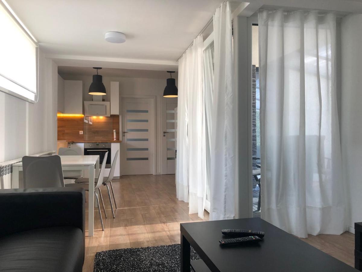 Apartman V Centre Michaloviec Михаловце Екстериор снимка